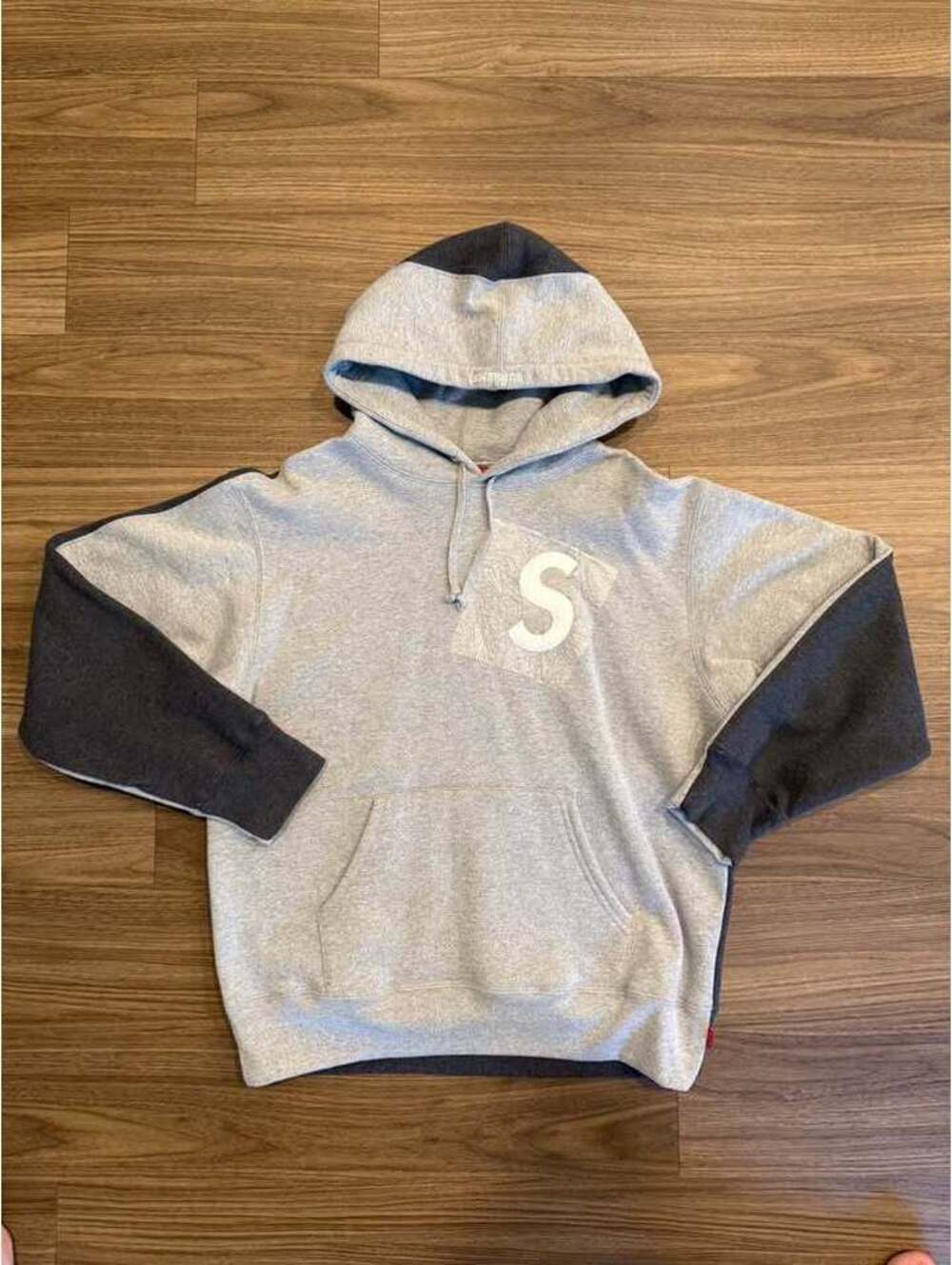 Supreme S Logo Colorblocked Hooded Sweatshirt SS19 Gray Charcoal Small RN101837